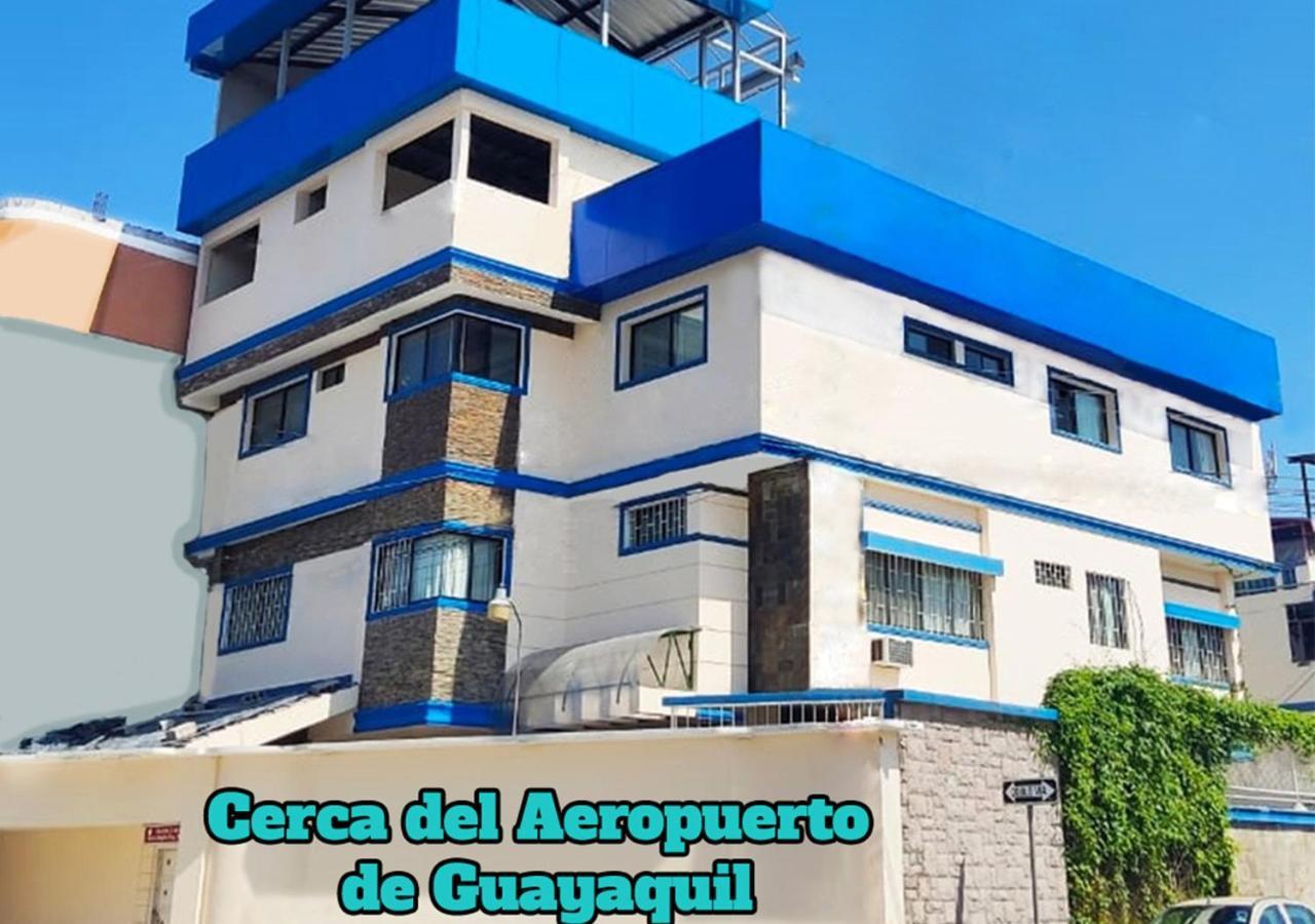 Hotel Murali - Cerca Del Aeropuerto De Гуаякуил Екстериор снимка
