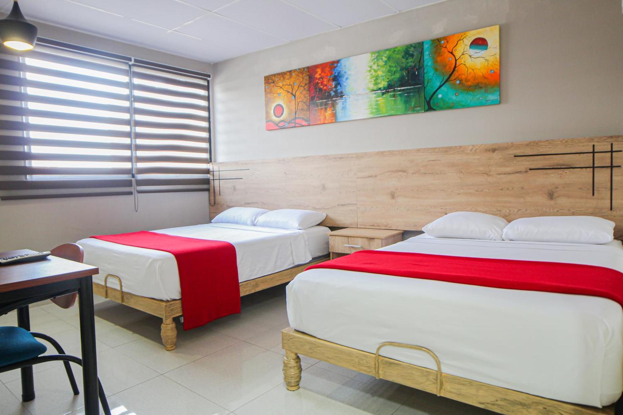 Hotel Murali - Cerca Del Aeropuerto De Гуаякуил Екстериор снимка
